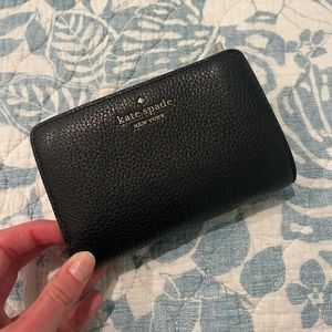 Kate spade bifold wallet